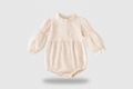 Body de burbujas con estampado floral beige francés