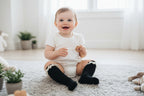 Calcetines hasta la rodilla con ribete de encaje de color liso para niña – Negro
