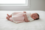 Conjunto de punto de herencia para bebé niña