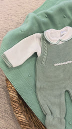 Sage Heritage, conjunto de regalo para recién nacido – Dos conjuntos de punto + manta