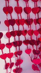 Mameluco burbuja rojo con rayas de corazón y lazos para San Valentín