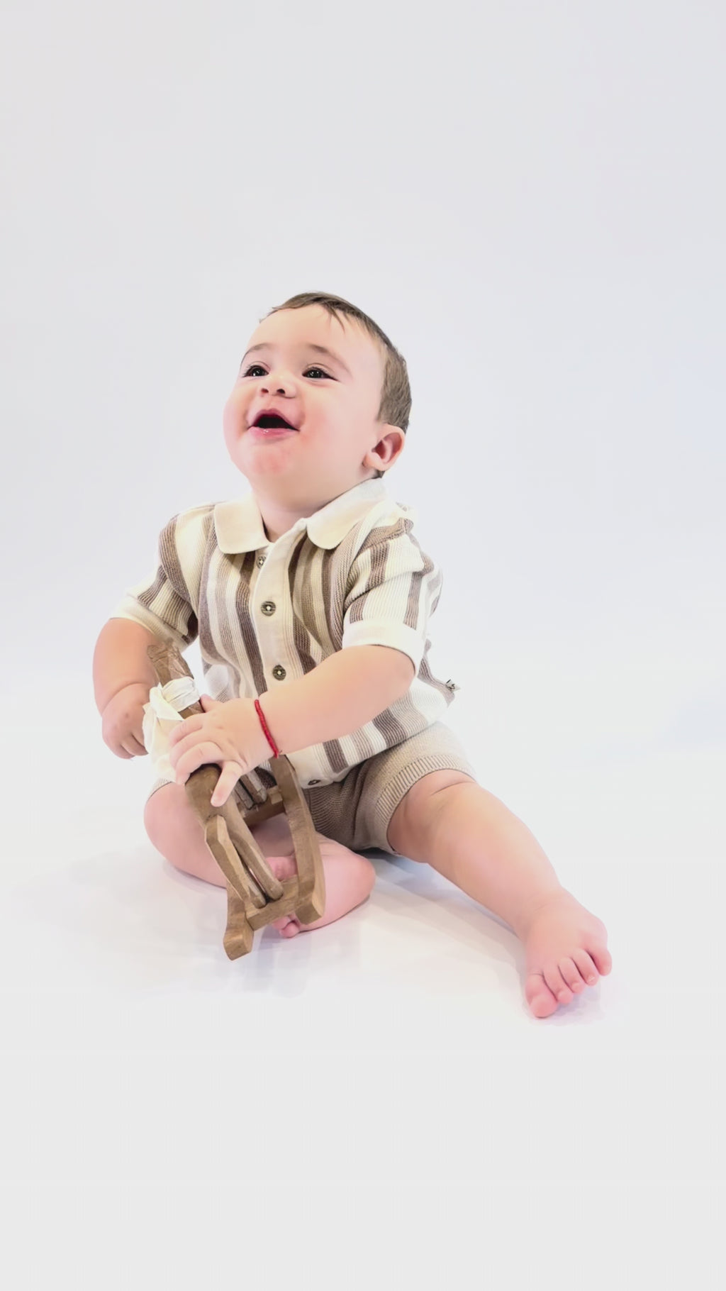Conjunto de Camisa y Pantalón Corto Archie con Rayas Texturizadas (Orgánico)