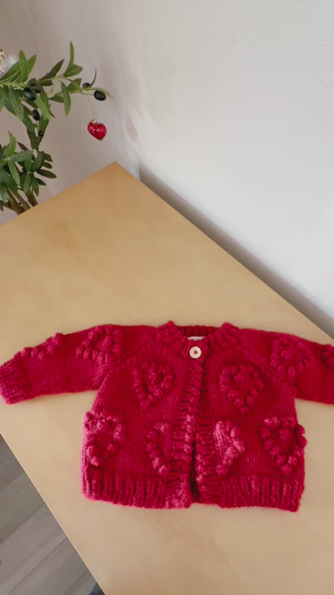 Heart Cardigan Red Valentin's Holiday